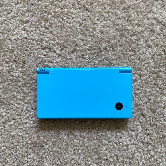 Blue Nintendo DSI (case included) - Picture 3 of 7